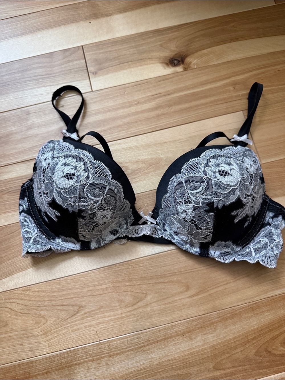 Victorias Secret Push Up Bra